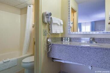 ホテル Quality Inn Calhoun North I75