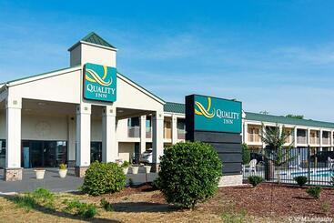 ホテル Quality Inn Calhoun North I75