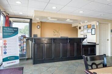 ホテル Quality Inn Calhoun North I75