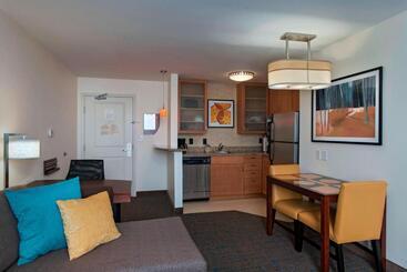 هتل Residence Inn Bryan College Station
