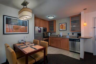 هتل Residence Inn Bryan College Station