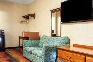 هتل Rodeway Inn