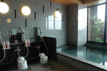 هتل Route Inn Hirosaki Ekimae