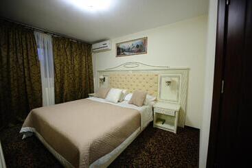 هتل Royal Craiova