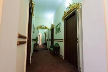 هتل Royal Craiova