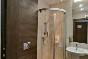 Różany Gaj   Destigo Hotels