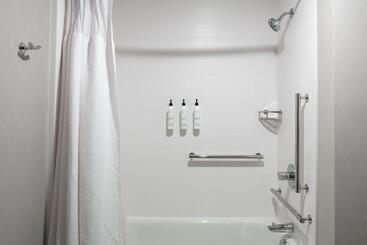 هتل Springhill Suites By Marriott Cheyenne
