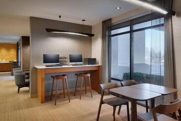 هتل Springhill Suites By Marriott Provo