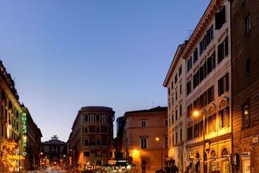 هتل Suite Art Navona