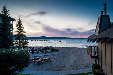 هتل Tahoe Lakeshore Lodge & Spa