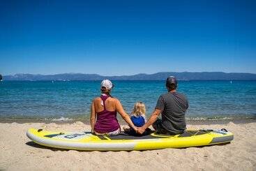 هتل Tahoe Lakeshore Lodge & Spa