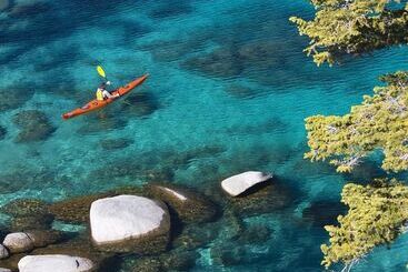 هتل Tahoe Lakeshore Lodge & Spa