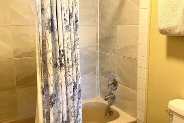 هتل Tahoe Lakeshore Lodge & Spa