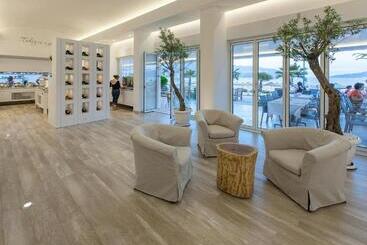 The Beachfront Hotel Adult Only 16 Plus