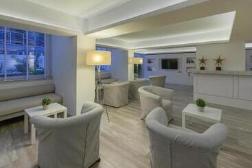 The Beachfront Hotel Adult Only 16 Plus