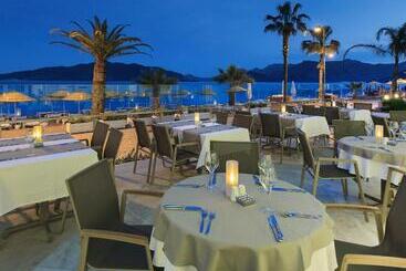 The Beachfront Hotel Adult Only 16 Plus