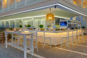 The Beachfront Hotel Adult Only 16 Plus