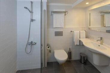 The Beachfront Hotel Adult Only 16 Plus