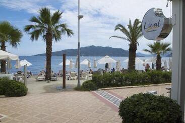 The Beachfront Hotel Adult Only 16 Plus