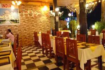 هتل The Krabi Forest Homestay