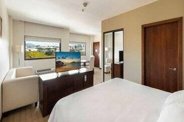 هتل Wyndham Garden San Jose Escazu, Costa Rica