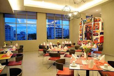 Novotel Panama City