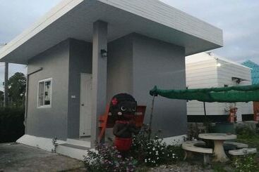 هتل Baanngau 3 Season Resort