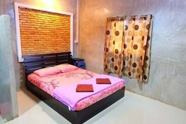 هتل Baanngau 3 Season Resort