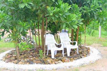 هتل Khowbuysi View Resort
