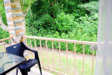 هتل Khowbuysi View Resort