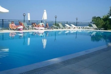 Aronis Apartments