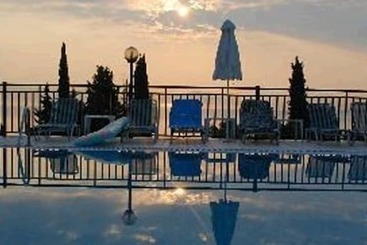 Aronis Apartments