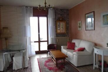 تختخواب و صبحانه Bellavista