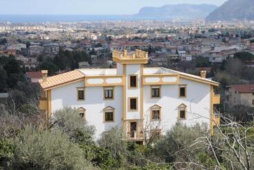 تختخواب و صبحانه Rocca Di Monreale