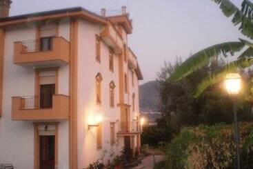 تختخواب و صبحانه Rocca Di Monreale