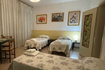 تختخواب و صبحانه Venice Treviso Airport Bed