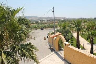 تختخواب و صبحانه Villa Alisia