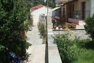 Hellen Studios