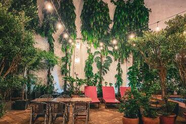 هتل Birdcage Boutique