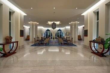 هتل Crowne Plaza Duqm, An Ihg