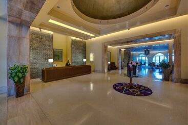 هتل Crowne Plaza Duqm, An Ihg