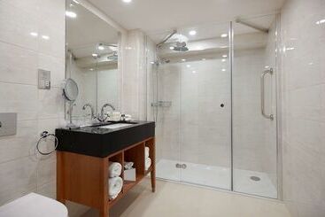 Doubletree By Hilton Hotel & Spa Liverpool