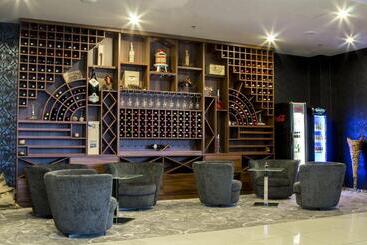 Eto Park Hotel Business & Stadium