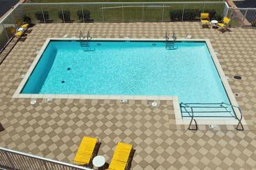 هتل Fairfield Inn & Suites By Marriott Lawton