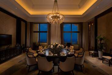 هتل Hilton Haikou Meilan