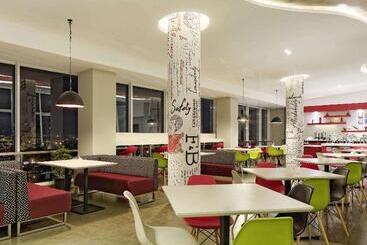 هتل Ibis Padang
