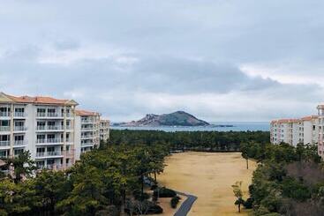 Raon Hotel & Resort