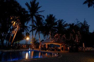 هتل Kilili Baharini Resort & Spa