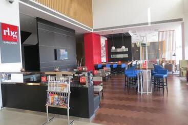 هتل Park Inn By Radisson Gurgaon Bilaspur