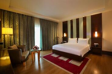 Radisson Blu Hotel Chennai City Centre